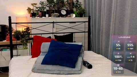 OliSunny Olivia online show from 10, 1, 2025