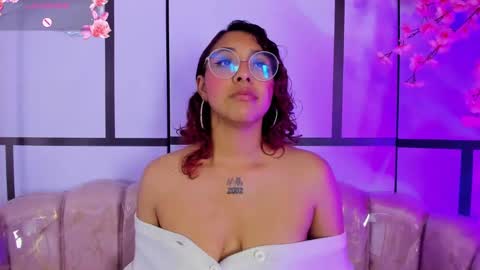 Snapshot of olivejoness_ chatting on 19, 9, 2025 olive online show from 19, 9, 2025