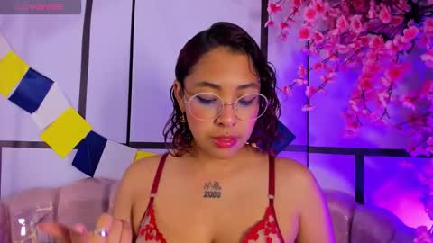 Snapshot of olivejoness_ chatting on 1, 10, 2025 olive online show from 1, 10, 2025