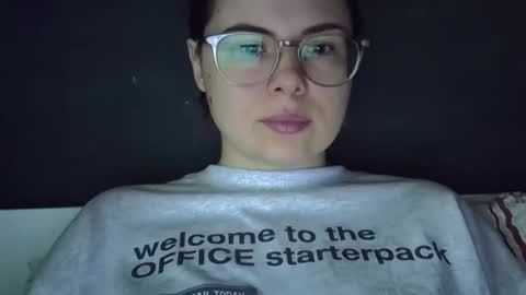 Snapshot of olivepeach chatting on 14, 5, 2026 Oil online show from 14, 5, 2026