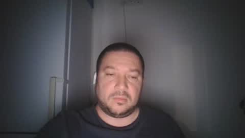 Snapshot of oliver841119 chatting on 2, 8, 2026 Oliver84 online show from 2, 8, 2026