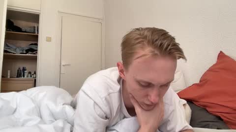 Snapshot of oliver_and_thomas chatting on 26, 9, 2025 Oliver and Thomas online show from 26, 9, 2025