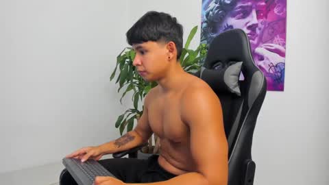 Oliver bray online show from 4, 12, 2024