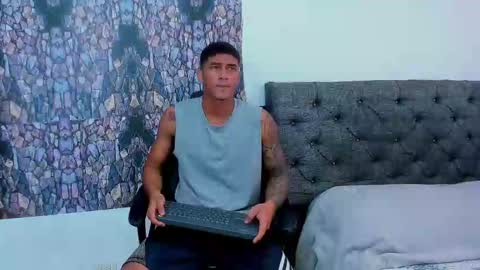 Snapshot of oliver_smith_2 chatting on 1, 3, 2025 oliver_smith_2 online show from 1, 3, 2025