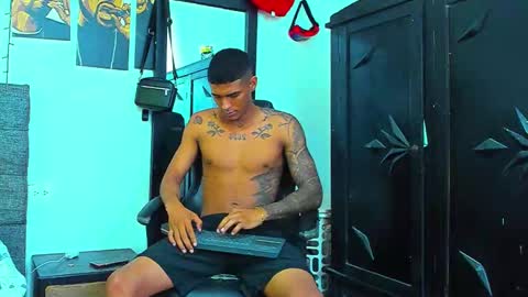 oliver_smith_2 online show from 25, 11, 2025