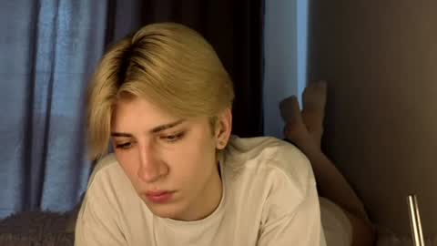 Snapshot of oliver_star_boy chatting on 14, 6, 2026 oliver online show from 14, 6, 2026