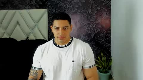Snapshot of oliver_time chatting on 11, 9, 2025 OLIVER online show from 11, 9, 2025