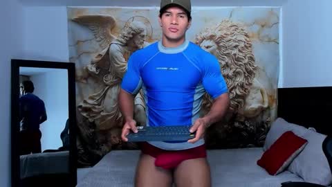 oliver_tommy online show from 2, 12, 2025