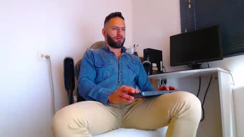 oliver online show from 11, 2, 2026