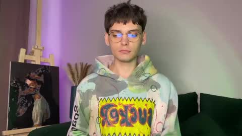 Snapshot of oliverlawrence chatting on 27, 5, 2026 oliverlawrence online show from 27, 5, 2026