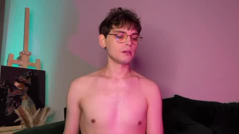 Snapshot of oliverlawrence chatting on 19, 7, 2026 oliverlawrence online show from 19, 7, 2026