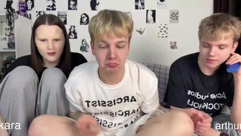 oliver online show from 8, 3, 2026