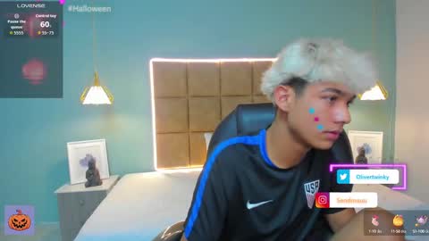 Oliver online show from 8, 10, 2025