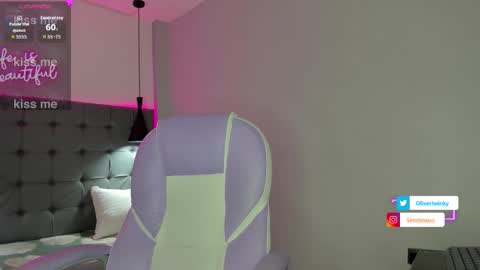 Oliver online show from 8, 11, 2025