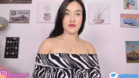 Snapshot of olivia22love chatting on 1, 10, 2025 ..................................... 500 am- 1200 pm GMT-5 online show from 1, 10, 2025
