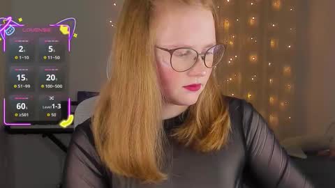 Snapshot of olivia_date chatting on 8, 10, 2025 Olivia Date online show from 8, 10, 2025