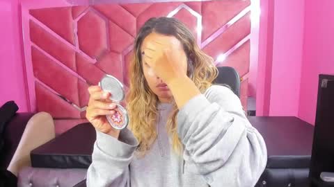  OLIVIA  online show from 13, 2, 2025