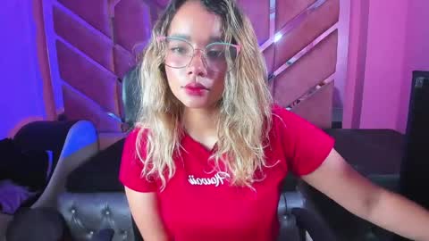  OLIVIA  online show from 20, 2, 2025