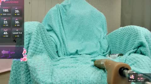 Olivia Hi guys Follow me  online show from 15, 1, 2026