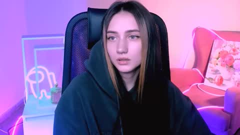 olivia_norton_ online show from 29, 9, 2025