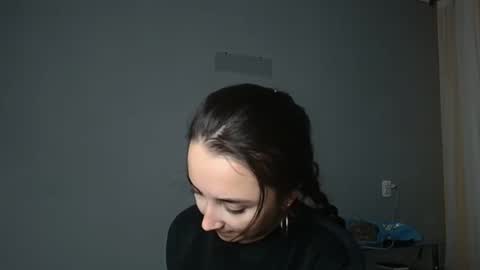 Olivia online show from 4, 11, 2025