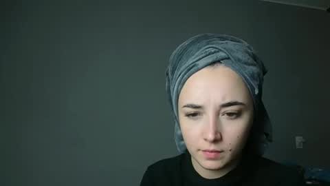 Olivia online show from 28, 11, 2025