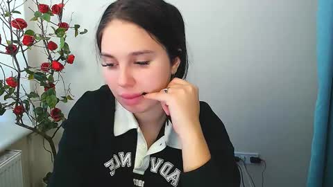 Olivia online show from 3, 10, 2025