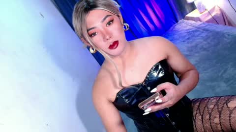 Miss OLIVIA online show from 2, 7, 2026