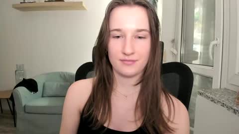 Snapshot of oliviaaa2003 chatting on 25, 1, 2025 Oliwiaa2004 online show from 25, 1, 2025