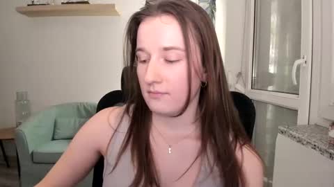 Snapshot of oliviaaa2003 chatting on 11, 2, 2025 Oliwiaa2004 online show from 11, 2, 2025