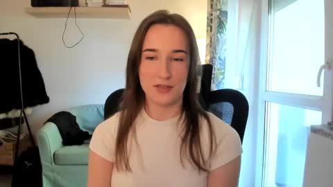 Snapshot of oliviaaa2003 chatting on 30, 4, 2026 Oliwiaa2004 online show from 30, 4, 2026