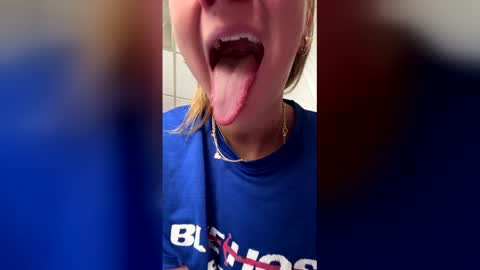 Snapshot of oliviaaraee chatting on 10, 1, 2026 oliviaaraee online show from 10, 1, 2026