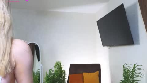 Olivia online show from 4, 4, 2026