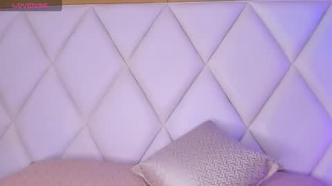 OLIVIA online show from 15, 1, 2025