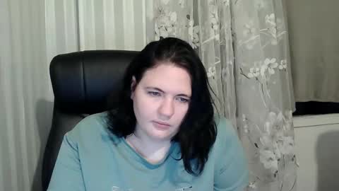 Snapshot of oliviaermesx chatting on 1, 10, 2025 OliviaErmesx online show from 1, 10, 2025