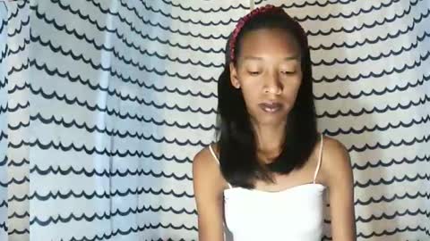 oliviah27 online show from 23, 11, 2025