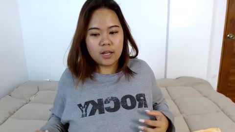 olivia hollywood online show from 14, 2, 2025