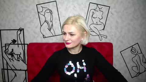 Snapshot of oliviahorst chatting on 11, 12, 2024 OliviaHorst online show from 11, 12, 2024