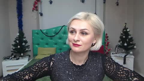 Snapshot of oliviahorst chatting on 19, 12, 2024 OliviaHorst online show from 19, 12, 2024