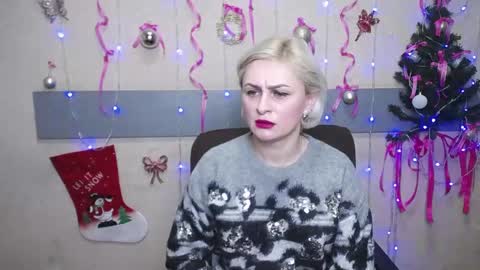 Snapshot of oliviahorst chatting on 21, 12, 2024 OliviaHorst online show from 21, 12, 2024