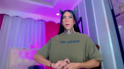 oliviahot01 online show from 4, 4, 2026