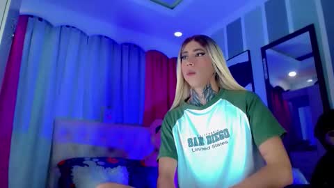 Snapshot of oliviahot01 chatting on 25, 5, 2026 oliviahot01 online show from 25, 5, 2026