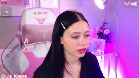 Snapshot of oliviakindes chatting on 17, 9, 2025 Olivia online show from 17, 9, 2025