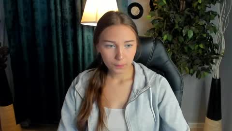 olivialangs online show from 14, 5, 2026