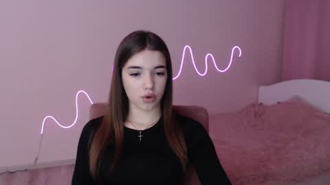 Snapshot of olivialimm chatting on 12, 12, 2024 Olivia online show from 12, 12, 2024