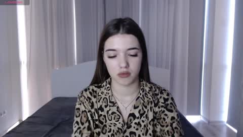 Snapshot of olivialimm chatting on 5, 1, 2025 Olivia online show from 5, 1, 2025