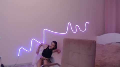 Snapshot of olivialimm chatting on 9, 1, 2025 Olivia online show from 9, 1, 2025