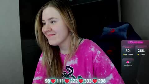 Snapshot of oliviamunk chatting on 1, 3, 2026 . online show from 1, 3, 2026