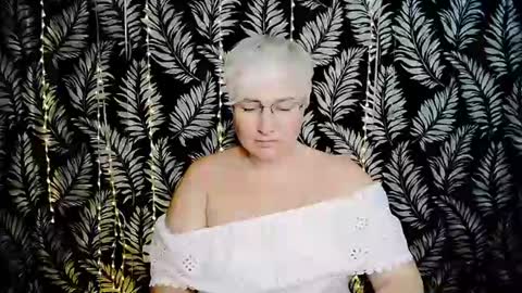 Snapshot of oliviaoskar_ chatting on 18, 7, 2026 Kelly online show from 18, 7, 2026