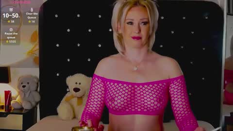 Olivia online show from 16, 4, 2026